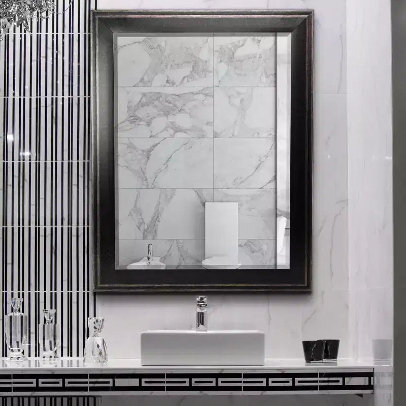 Specchio da parete smussato con cornice bicolore nera 80 x 110 cm – Singolo