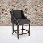 Sgabello da bancone in Leathersoft nero/antracite/grigio chiaro e tessuto, struttura in legno, finiture con borchie, 1 posto