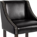 Sgabello da bancone in Leathersoft nero/antracite/grigio chiaro e tessuto, struttura in legno, finiture con borchie, 1 posto