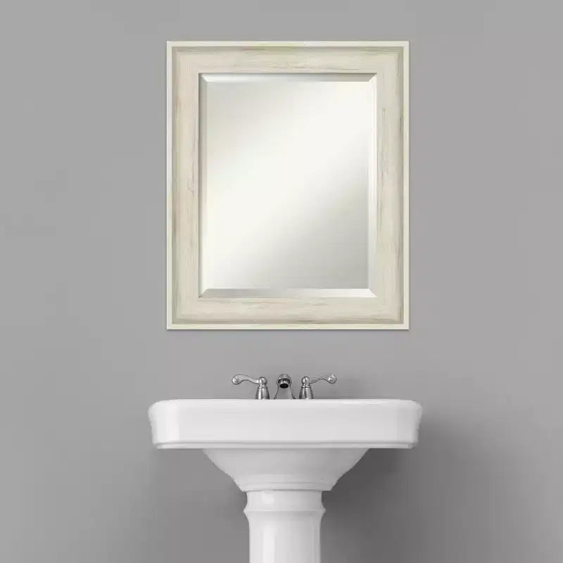 Specchio da parete rustico rettangolare incorniciato Birch Cream, singolo
